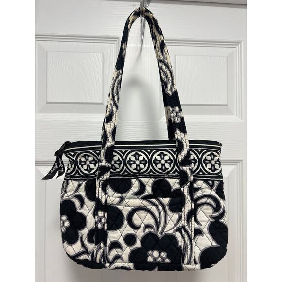 Vera Bradley Day & Night Quilted Tote Bag
11” x 8” x 2” 1/2 - Picture 1 of 10